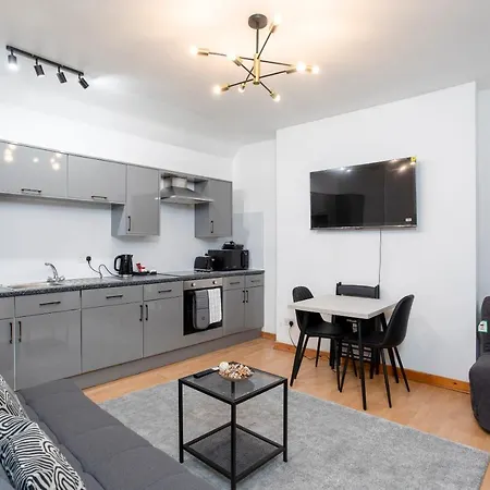 Апарт-готель Oxford Row Apartments, Leeds City Centre 3*